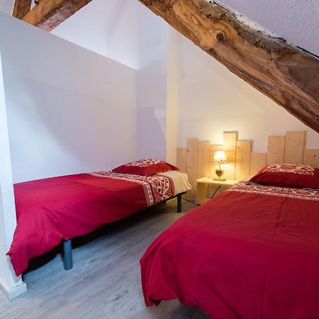 Gite La Maisonnee Sazos ภายนอก รูปภาพ
