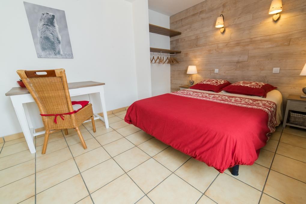 Gite La Maisonnee Sazos ภายนอก รูปภาพ