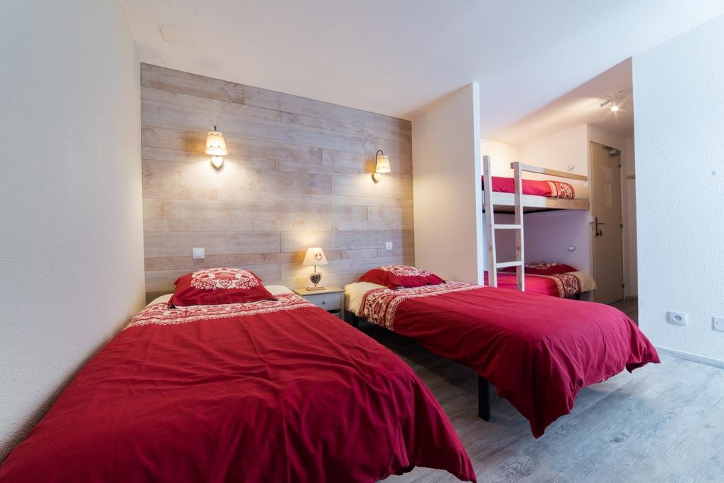 Gite La Maisonnee Sazos ภายนอก รูปภาพ